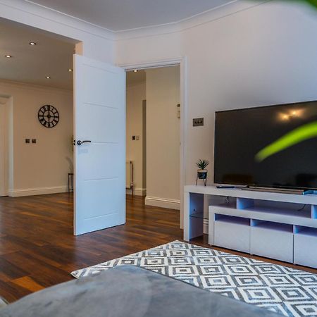 Modern Spacious 4 Bed Hayes Home With Free Parking Exterior foto