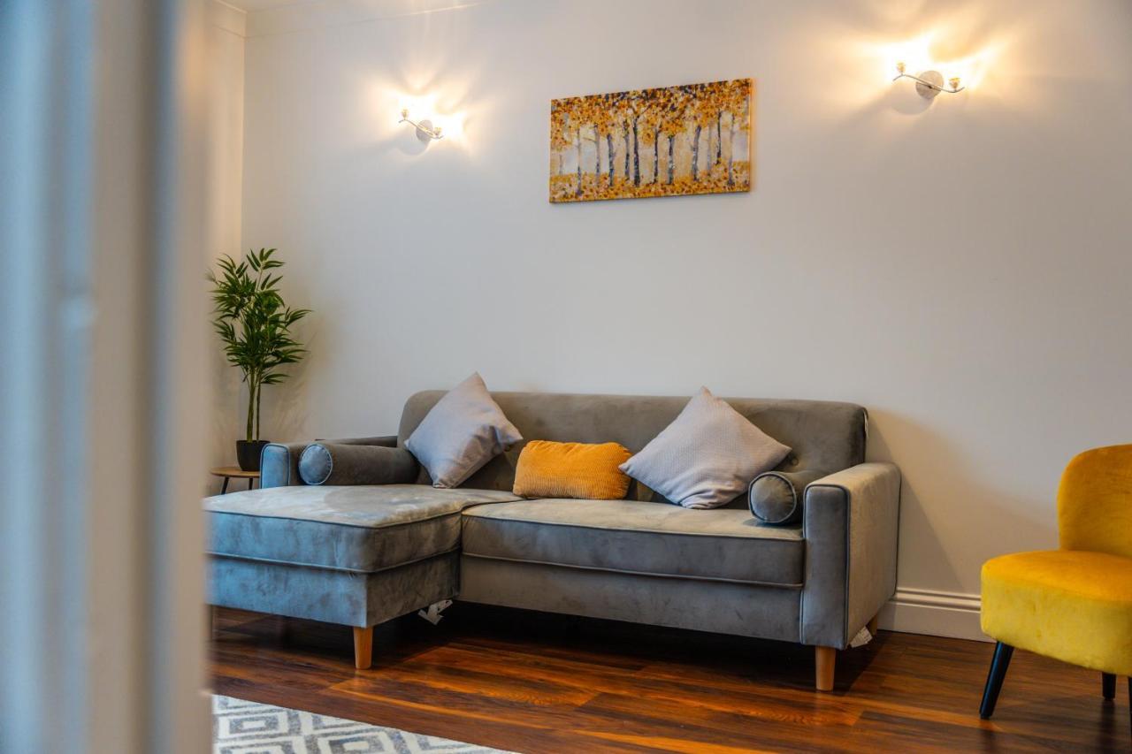Modern Spacious 4 Bed Hayes Home With Free Parking Exterior foto