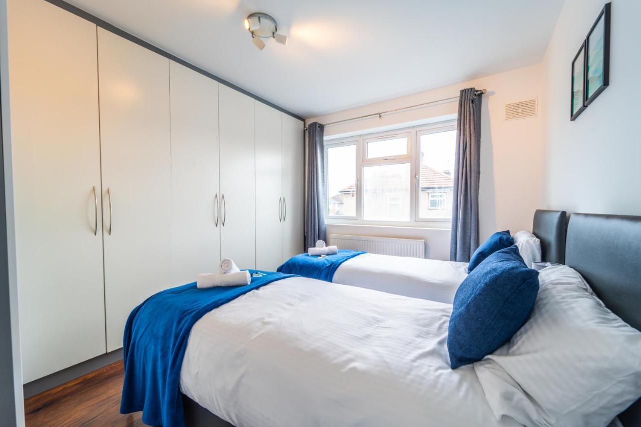 Modern Spacious 4 Bed Hayes Home With Free Parking Exterior foto